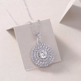 1White Dune - A Fashionable And Luxurious Diamond Jewelry Pendant Set With Moissanite S925 Sterling Silver And Platinum Plating Prohibit Tk Sales (Option: Half a carat)